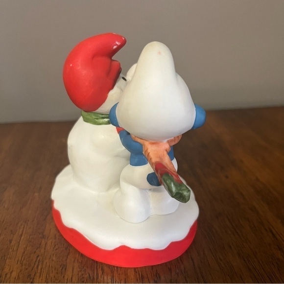 VINTAGE 1982 SMURF CHRISTMAS COLLECTABLES FIGURINE WALLACE BERRIE & CO. INC. - Picture 6 of 11